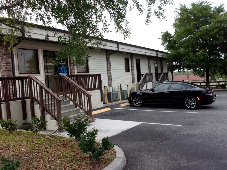 More Photos Of 301 Skyline Dr, Lady Lake Unknown For Lease