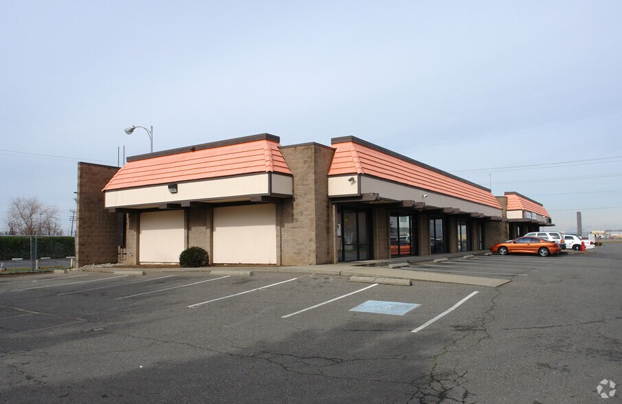 More Photos Of 8158 Florin Rd, Sacramento Storefront Retail Office For Lease