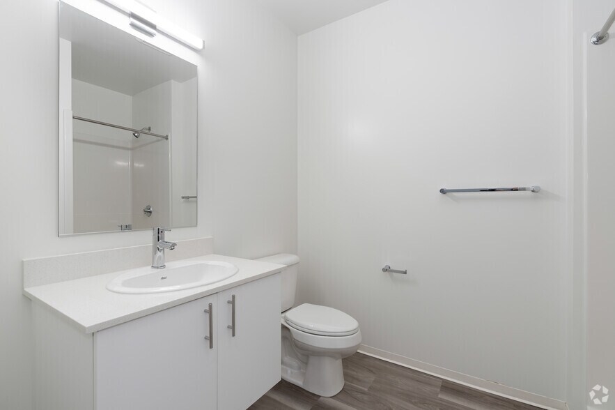 More Photos Of 5460 N Interstate Ave, Portland Apartments For Lease