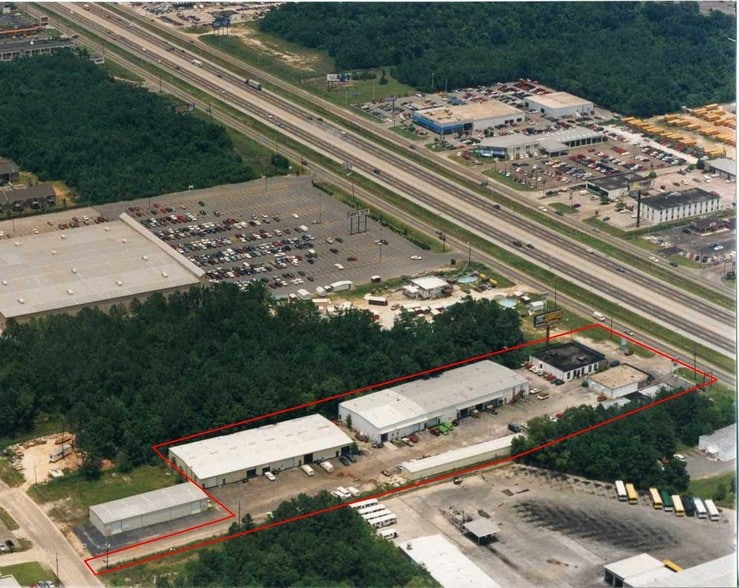 More Photos Of 1166 West Interstate 65 Service Rd S, Mobile Warehouse For Lease