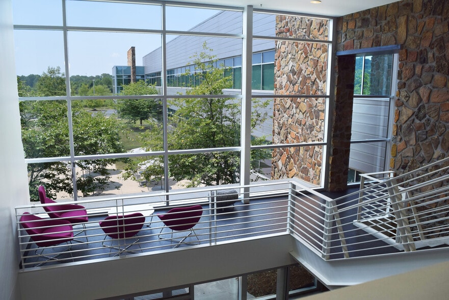 More Photos Of 355 Ledgelawn Dr, Conway Office For Lease