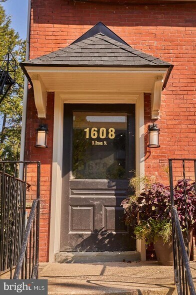 More Photos Of 1608 N Broom St, Wilmington Apartments For Sale