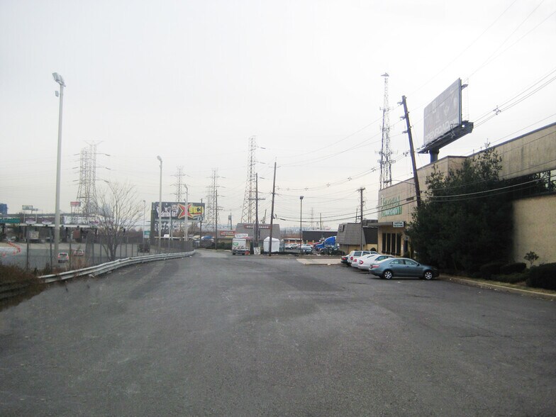 More Photos Of 410 Allen St, Elizabeth Warehouse For Lease