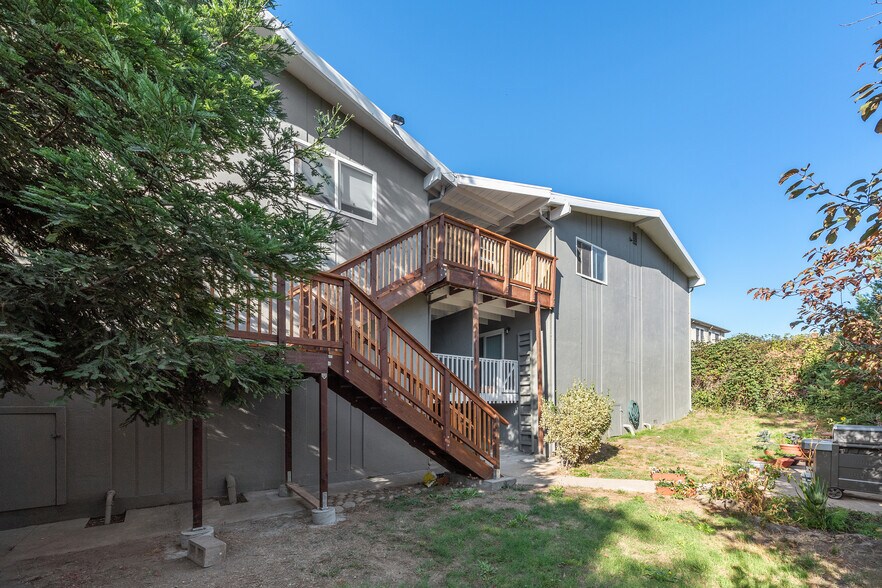 More Photos Of 408 Keller St, Petaluma Apartments For Sale