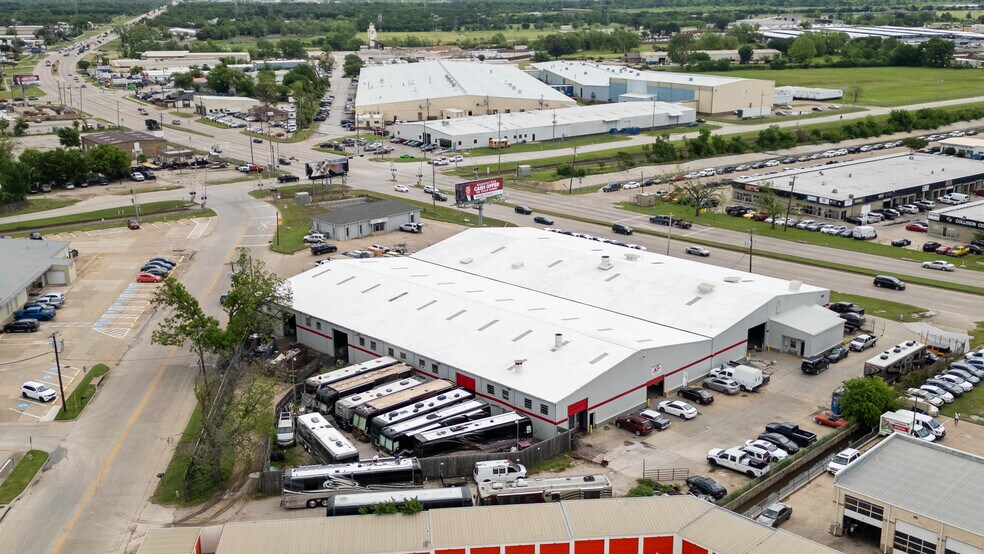 More Photos Of 699 E Highway 121 Business, Lewisville Warehouse For Lease