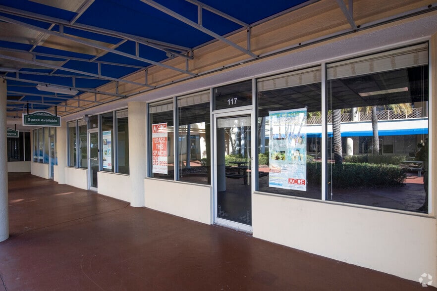 More Photos Of 4600 Gulf Blvd, Saint Petersburg Unknown For Lease