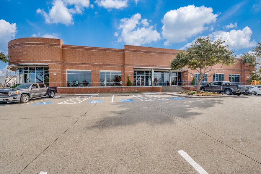 More Photos Of 4240 International Pky, Carrollton Flex For Lease