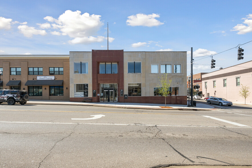 Primary Photo Of 306 E Main St, Niles Office For Sale