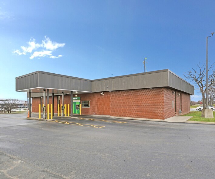 More Photos Of 1400 Miracle Mile Dr, Henrietta Bank For Sale