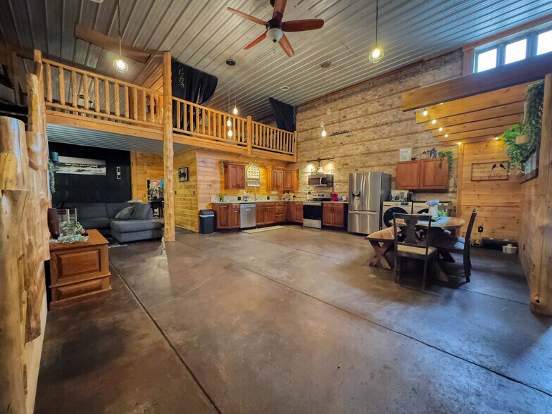 More Photos Of 201 State St, Luther Specialty For Sale