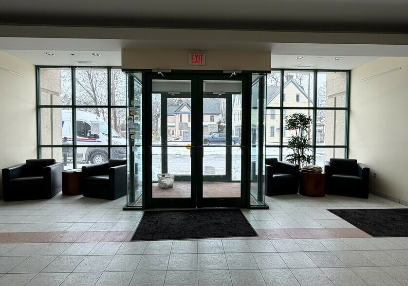 More Photos Of 511 Lenox St, Stroudsburg Office For Lease