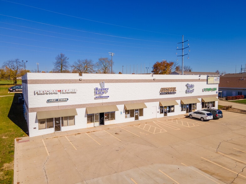 More Photos Of 1717 R.T. Dunn Dr, Bloomington Storefront Retail Office For Sale