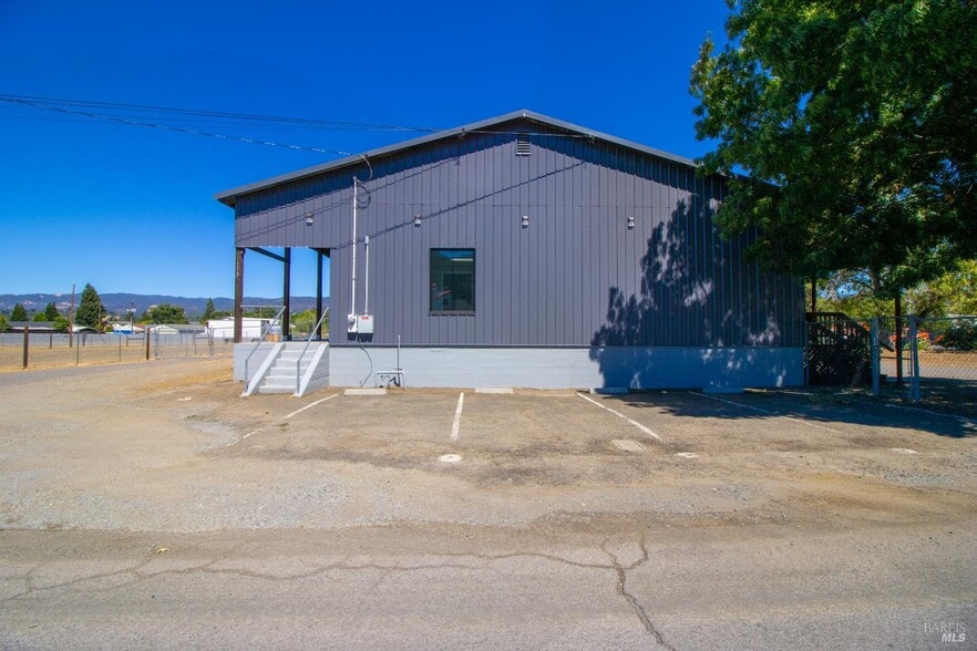 More Photos Of 150 Perry St, Ukiah Land For Sale