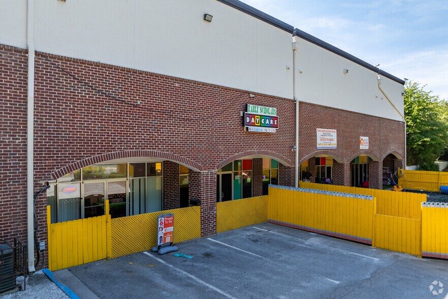 More Photos Of 1300 Indian Trail Lilburn Rd, Norcross Storefront For Lease