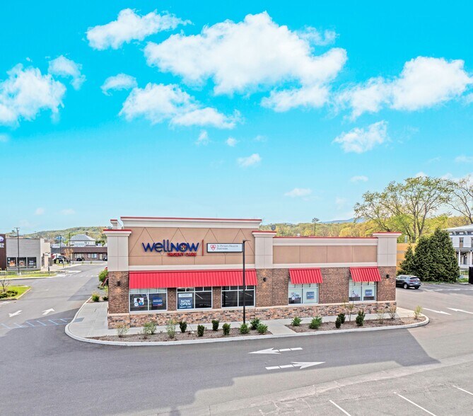 More Photos Of 11 Maple Ave, Catskill Freestanding For Sale