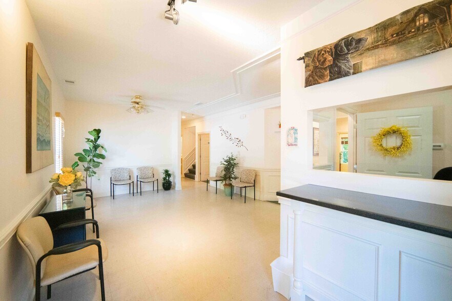 More Photos Of 3375 Blackmore Rd, Perry Light Manufacturing For Sale