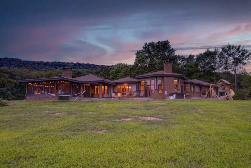 More Photos Of 349 Lucas Rd, Warfordsburg Specialty For Sale