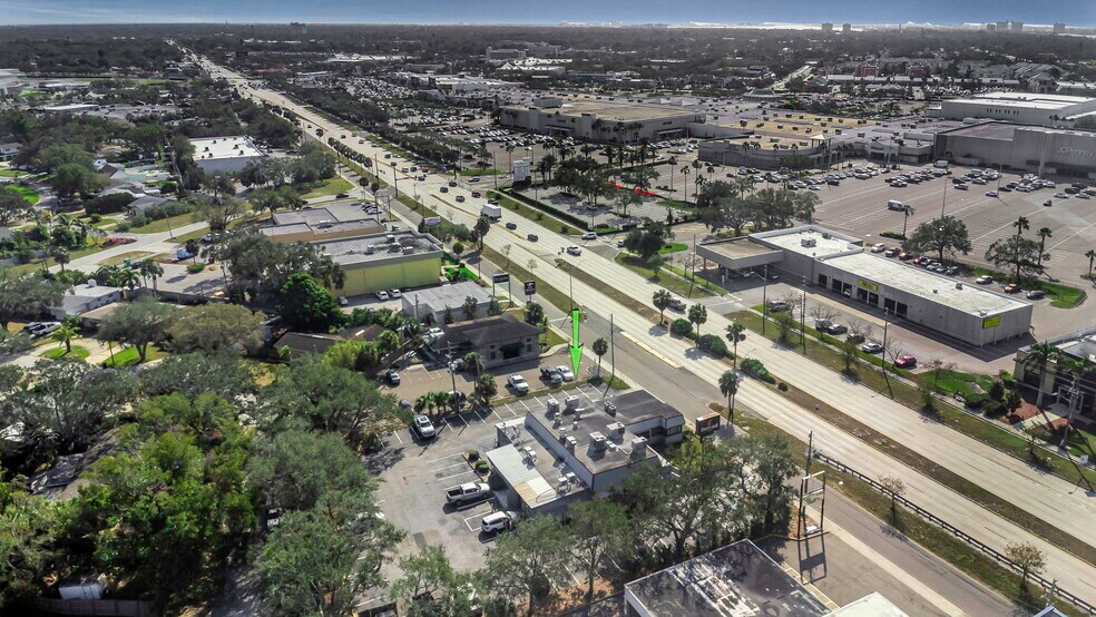 More Photos Of 2901 Tyrone Blvd, Saint Petersburg Restaurant For Sale