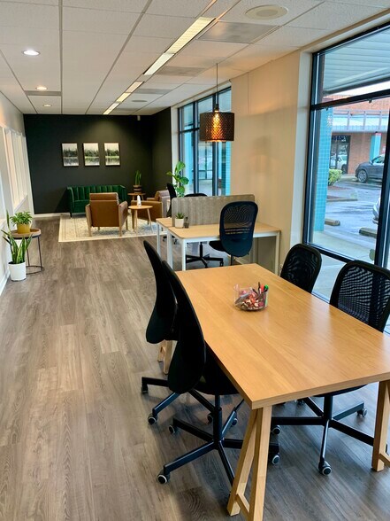 More Photos Of 146 Chemawa Rd N, Keizer Coworking Space