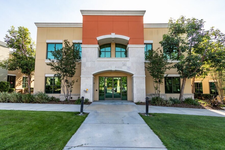 More Photos Of 3333 Concours, Ontario Office For Sale