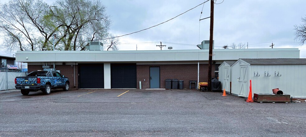 More Photos Of 5700 E Evans Ave, Denver Showroom For Lease