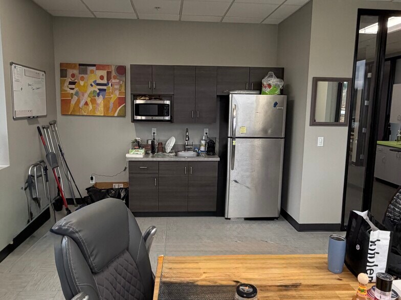 More Photos Of 19150 SW 90th Ave, Tualatin Medical For Lease