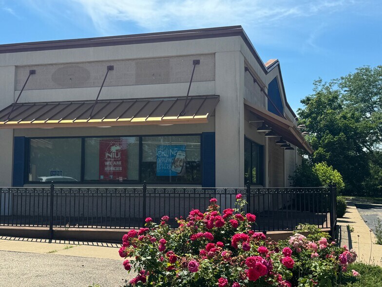 More Photos Of 131 N Annie Glidden Rd, Dekalb Restaurant For Sale