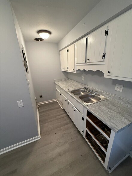 More Photos Of 2271 Hepburn Ave, Dayton Apartments For Sale