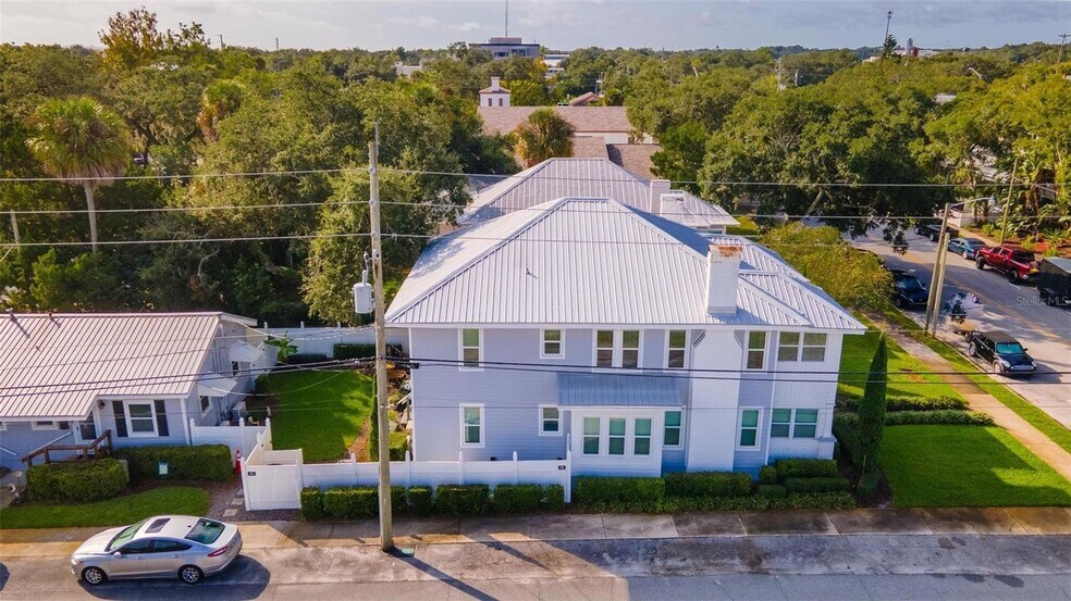 More Photos Of 201 Palmetto St, New Smyrna Beach Apartments For Sale