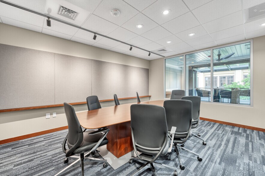More Photos Of 151 Meeting St, Charleston Office Residential For Lease