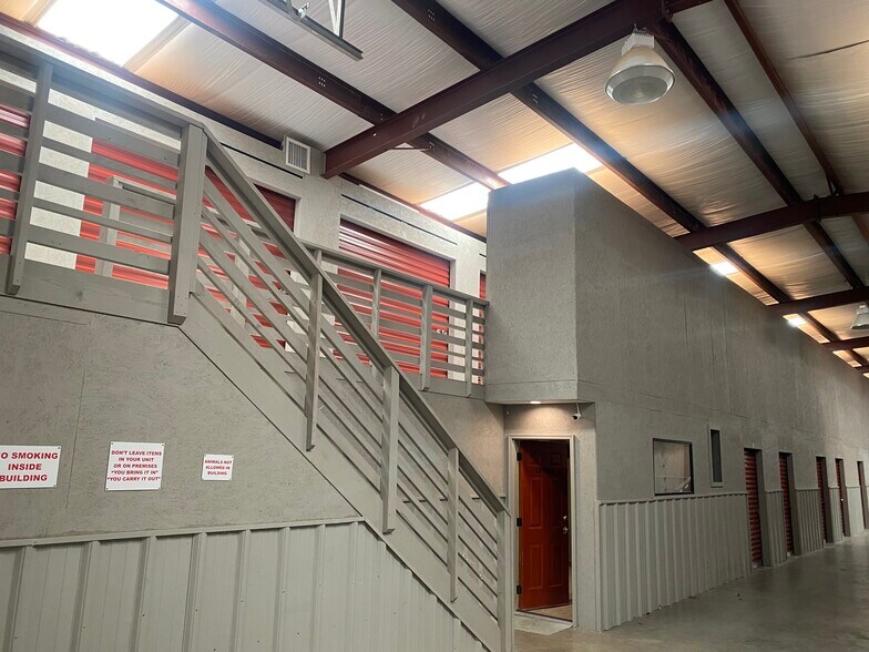 More Photos Of 627A W Main St, Tupelo Self Storage For Sale
