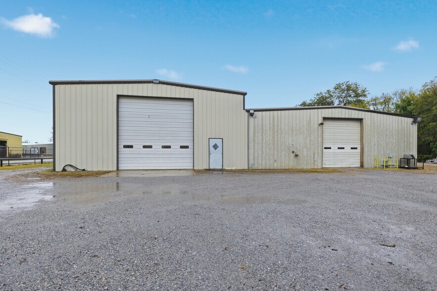 More Photos Of 654 W 138th St, Glenpool Industrial For Lease