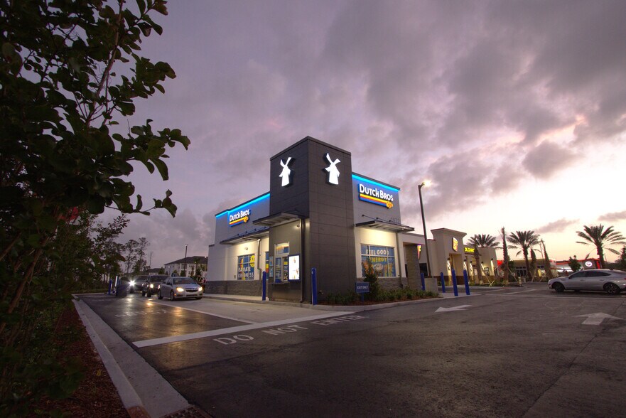 Primary Photo Of 1972 Lpga Blvd, Daytona Beach Fast Food For Sale