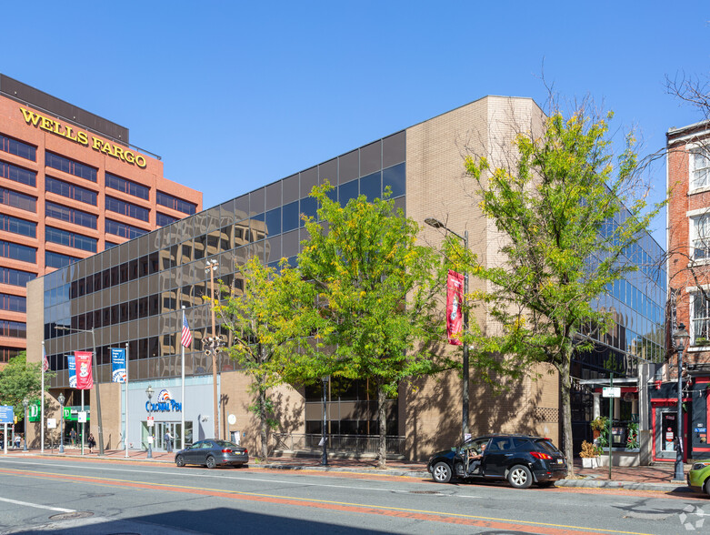 Primary Photo Of 399 Market St, Philadelphia Loft Creative Space For Lease