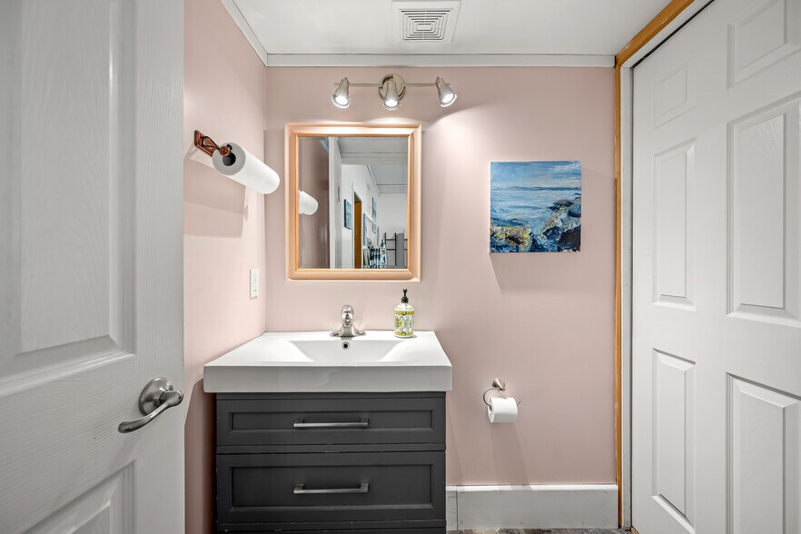 More Photos Of 1885 Central Rd, Hornby Island Land For Sale