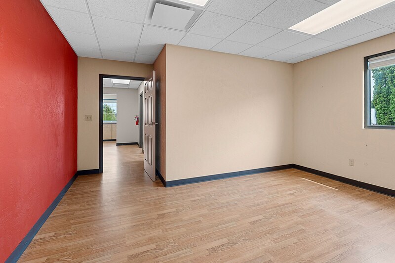 More Photos Of N5367 Mayflower Rd, Shiocton Office For Sale