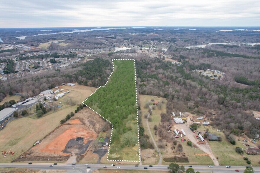 More Photos Of 825 River Hwy, Mooresville Land For Sale