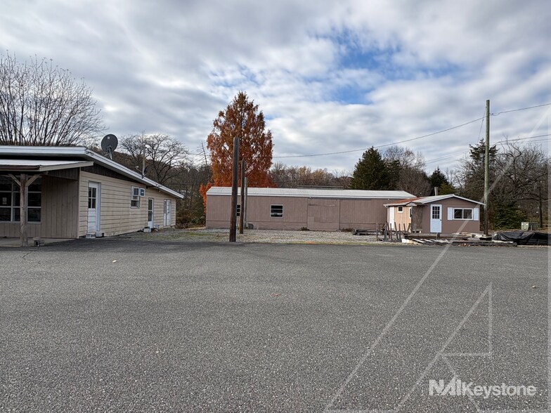 More Photos Of 4006-4010 Beaver rd, Sinking Spring Garden Center For Sale