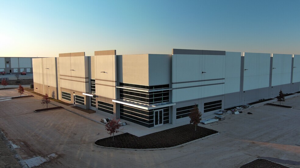 More Photos Of ICC-35, Denton Unknown For Lease