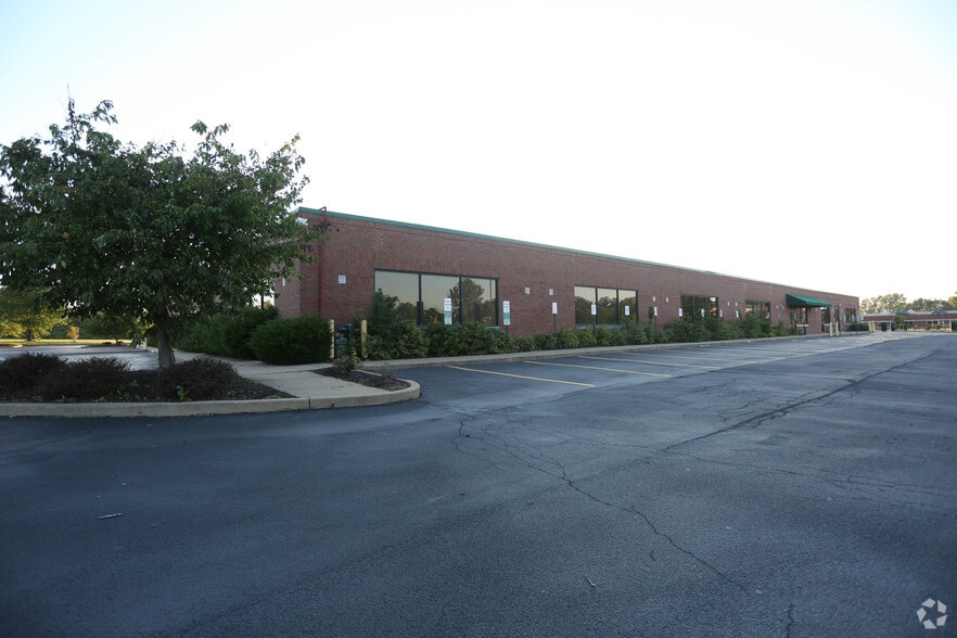 More Photos Of 2070 Little Hills Expy, Saint Charles Office For Lease