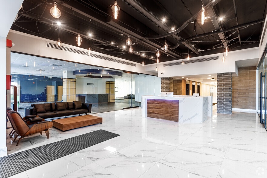 More Photos Of 21700 Northwestern Hwy, Southfield Loft Creative Space For Lease