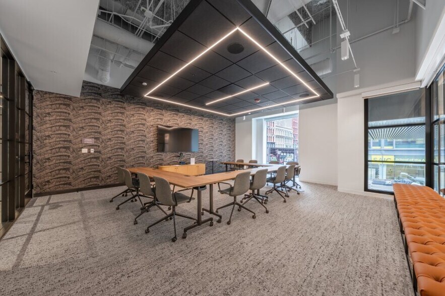 More Photos Of 55 E Monroe St, Chicago Office Residential For Lease