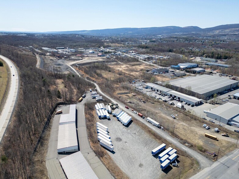 More Photos Of 1047-1099 Underwood Rd, Olyphant Land For Lease