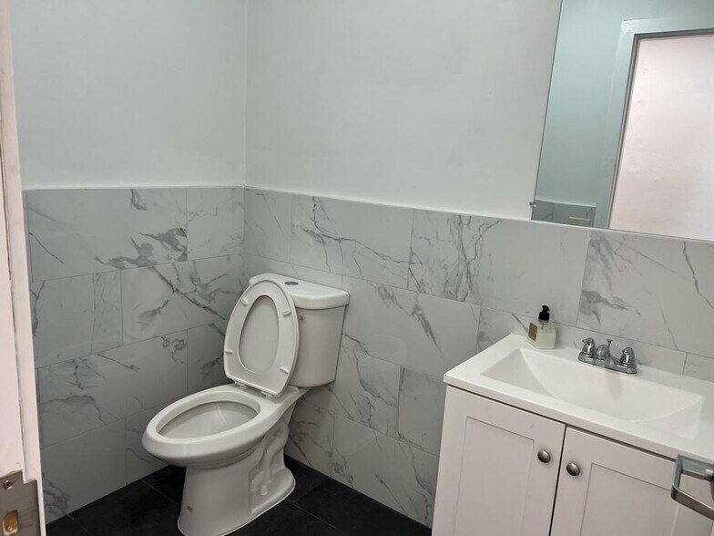 More Photos Of 700 SW 17th Ave, Miami Unknown For Lease