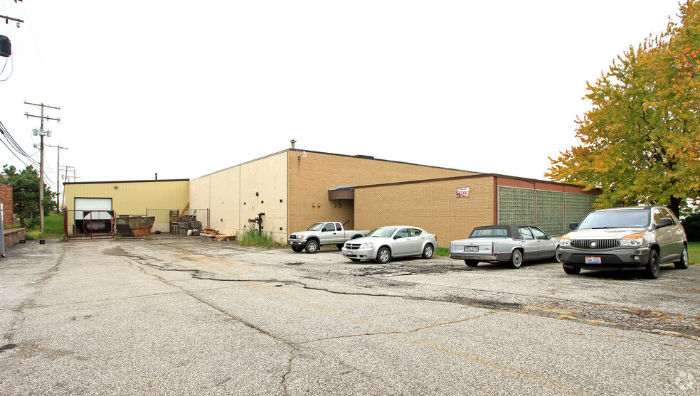 Primary Photo Of 9790 Midwest Ave, Garfield Heights Warehouse For Sale