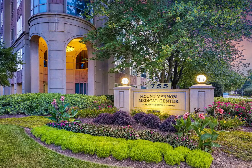 More Photos Of 755 Mount Vernon Hwy NE, Atlanta Medical For Lease