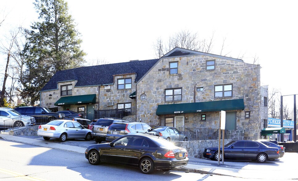 More Photos Of 1730 Central Park Ave, Yonkers Medical For Lease
