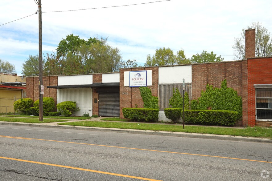 More Photos Of 16180 Meyers Rd, Detroit Medical For Lease