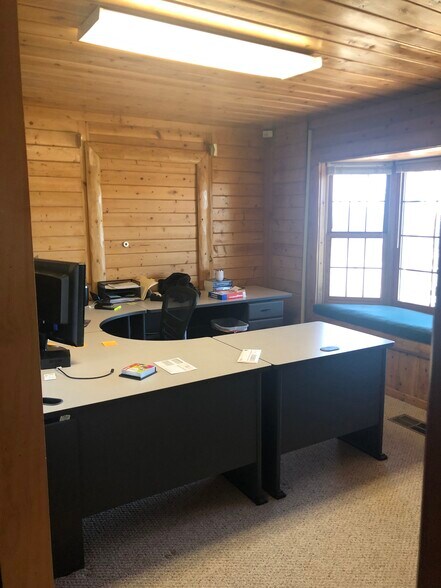 More Photos Of 4225 E Highway 290, Dripping Springs Office For Sale