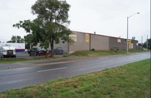 More Photos Of 2280-2300 Dixie Rd, Mississauga Flex For Lease